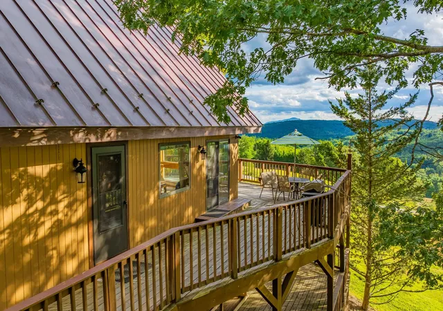 Homes for sale in Hartford, VT | 132 Loveland Hill Rd, Hartford, VT 05001 | MLS# 5082539