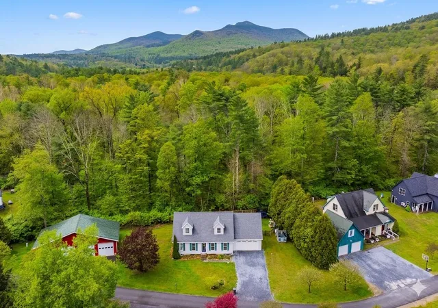 Photo 2 of Single family home for sale at 49 Limerick Ln, Arlington, VT 05250 | MLS# 5082604 | Listing updated on 2026-06-20