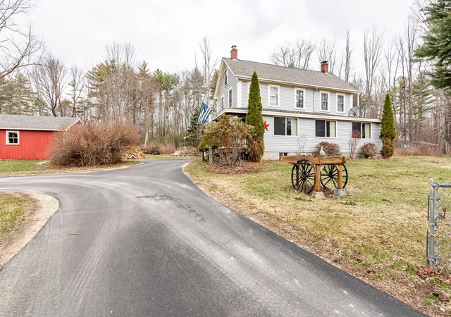 Photo 1 of Single family home for sale at 671 Washington St, Barrington, NH 03825 | MLS# 5082683 | Listing updated on 2026-08-31