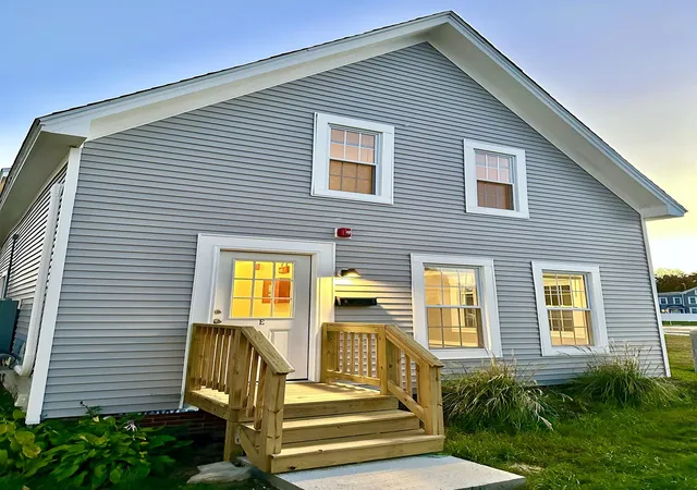 1st image of 7 Jackson St, Rochester, NH 03867 | MLS# 5082698