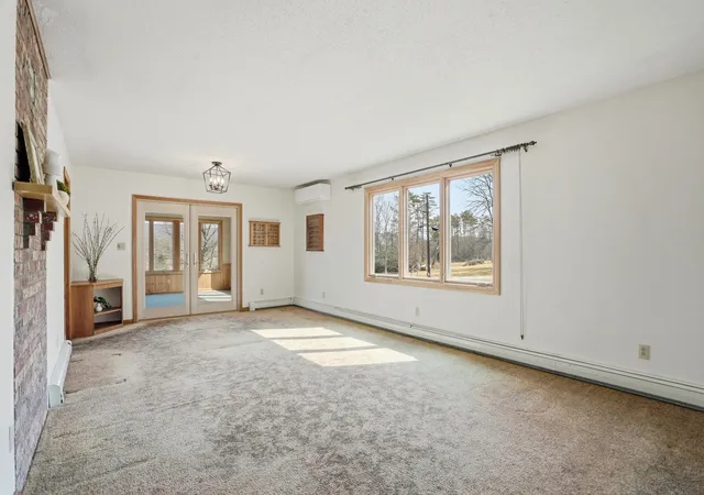 3rd image of 224 Silver St, Hinesburg, VT 05461 | MLS# 5082705