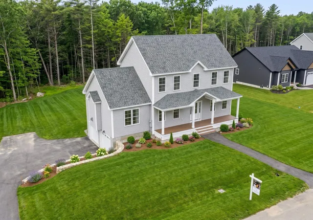 Homes for sale in Raymond, NH | 10 Blaisdell Ct, Raymond, NH 03077 | MLS# 5082767