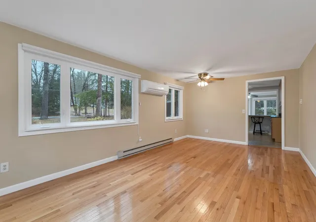 3rd image of 5 Piscataqua Rd, Concord, NH 03301 | MLS# 5082774