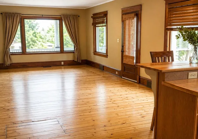 3rd image of 460-462 Colchester Ave, Burlington, VT 05401 | MLS# 5082809