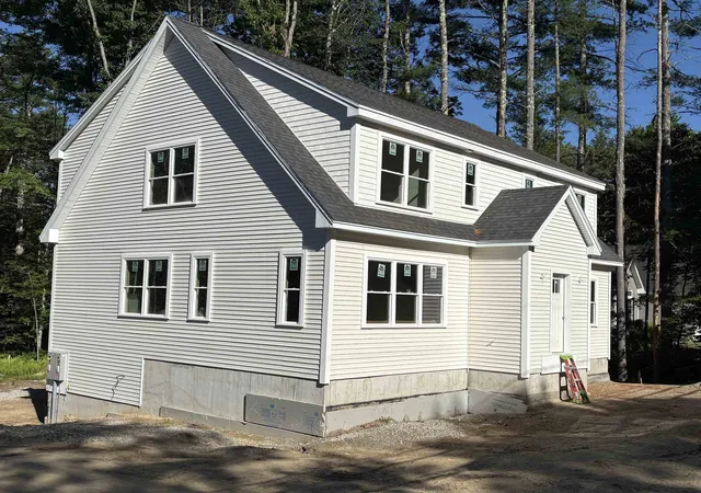 Homes for sale in Dover, NH | 566 Sixth St #Unit  1, Dover, NH 03820 | MLS# 5082874