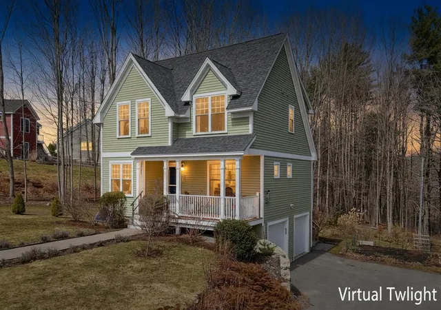 Homes for sale in Rollinsford, NH | 425 Pleasant St, Rollinsford, NH 03869 | MLS# 5082974