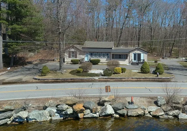 5th image of 122 Wash Pond Rd, Hampstead, NH 03841 | MLS# 5082982