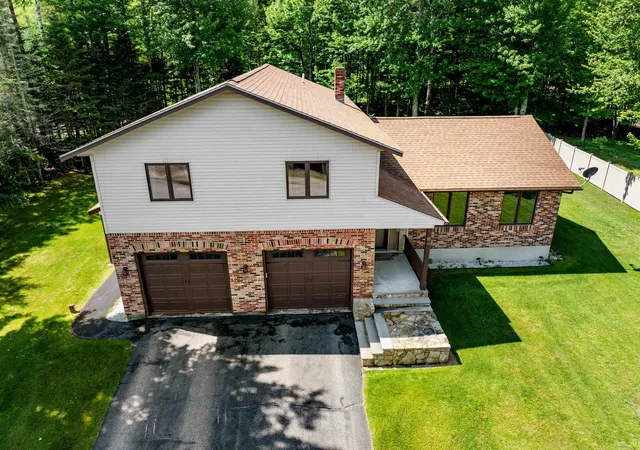 Homes for sale in Berlin, NH | 84 Bemis St, Berlin, NH 03570 | MLS# 5082991