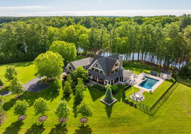 4th image of 74 Saddle Trail Dr, Dover, NH 03820 | MLS# 5082996