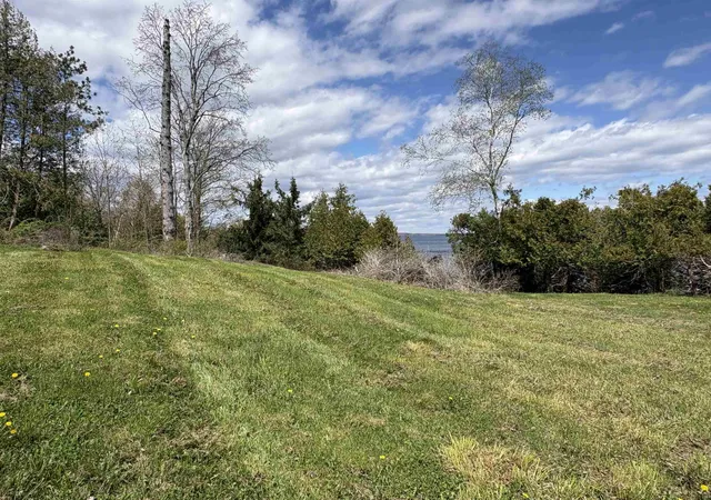 Photo 4 of Single family home for sale at 38 Featherbed Ln, South Hero, VT 05486 | MLS# 5083074 | Listing updated on 2026-09-13