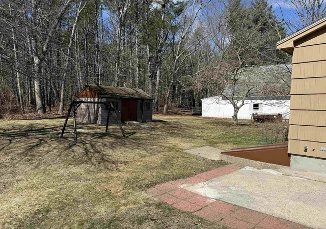 Homes for sale in Rollinsford, NH | 114 General Sullivan Wy, Rollinsford, NH 03869 | MLS# 5083198