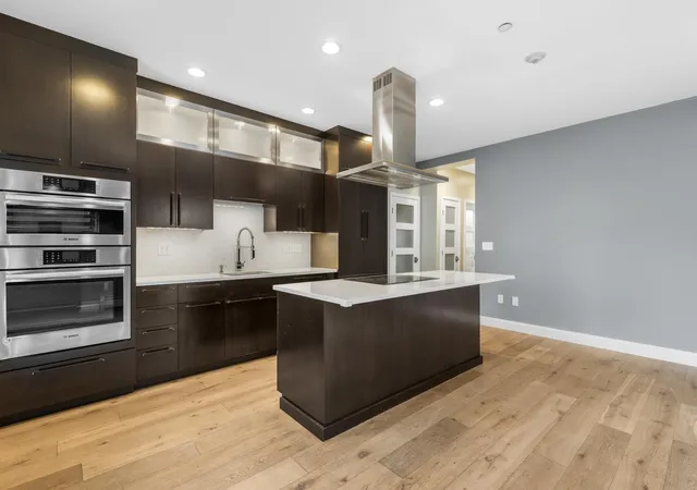 3rd image of 43 Cornwall St #B, Portsmouth, NH 03801 | MLS# 5083226