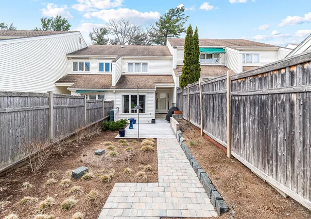 Photo 3 of Townhouse for sale at 545 South Prospect St #35, Burlington, VT 05401 | MLS# 5083255 | Listing updated on 2026-09-03