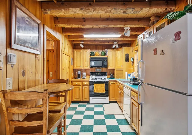 Photo 3 of Sale Pending at 32 Dewing Rd, Franklin, VT 05457 | MLS# 5083340 | Listing updated on 2026-09-16