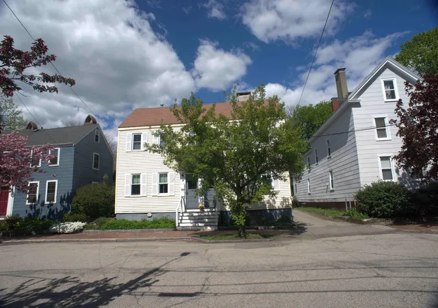 4th image of 145 Cabot St #1, Portsmouth, NH 03801 | MLS# 5083347