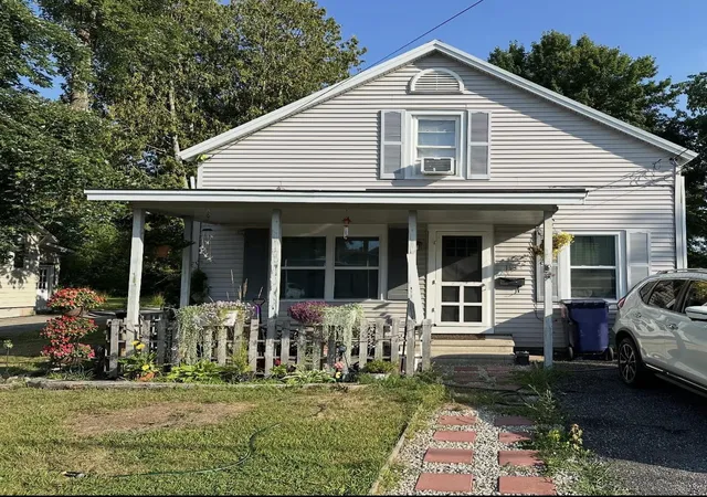 23rd image of 113 Plain St, Rutland, VT 05701 | MLS# 5083412