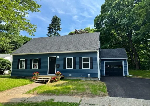 Homes for sale in Burlington, VT | 24 Bennington Ct, Burlington, VT 05408 | MLS# 5083471