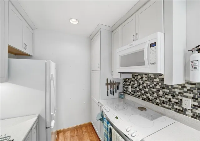 Homes for sale in South Burlington, VT | 125 Kennedy Dr #6, South Burlington, VT 05403 | MLS# 5083475