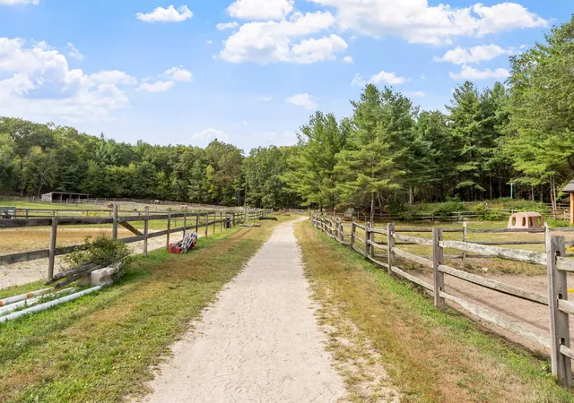 1st image of 225 Lowell St, Carlisle, MA 01741 | MLS# 5083484