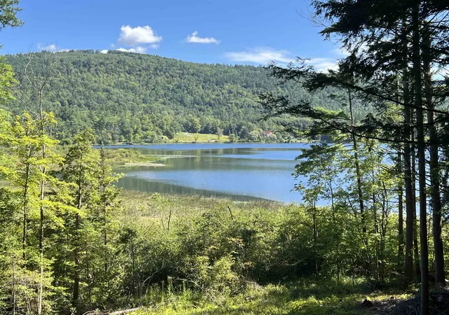 Photo 2 of Single family home for sale at 31 Post Pond Ln, Lyme, NH 03768 | MLS# 5083505 | Listing updated on 2026-08-31