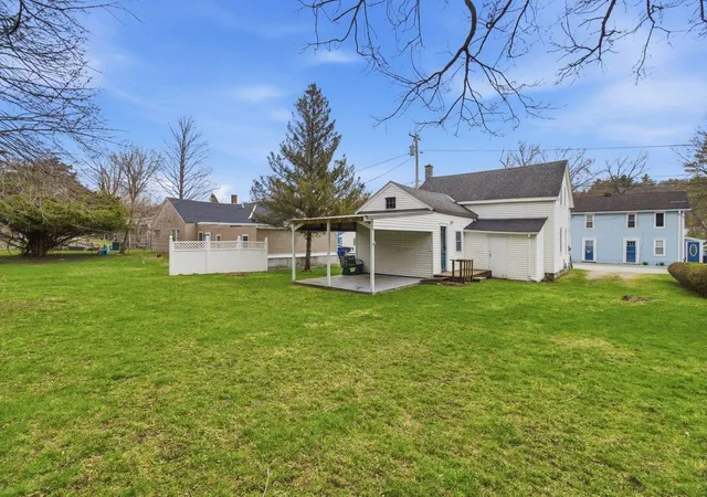 Photo 3 of Single family home for sale at 20 Sage St, North Bennington, VT 05257 | MLS# 5083528 | Listing updated on 2026-08-27