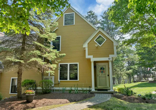 2nd image of 7 Windermere Rd #B, Moultonborough, NH 03254 | MLS# 5083537