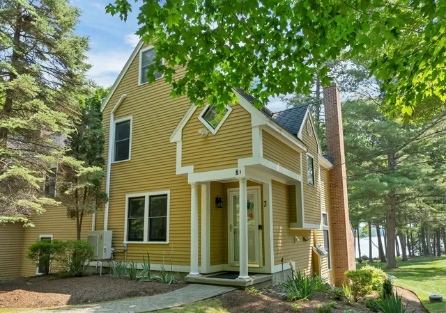 3rd image of 7 Windermere Rd #B, Moultonborough, NH 03254 | MLS# 5083537