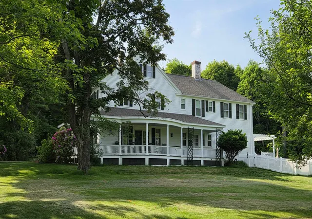 Homes for sale in Wolfeboro, NH | 375 S Main St, Wolfeboro, NH 03894 | MLS# 5083547