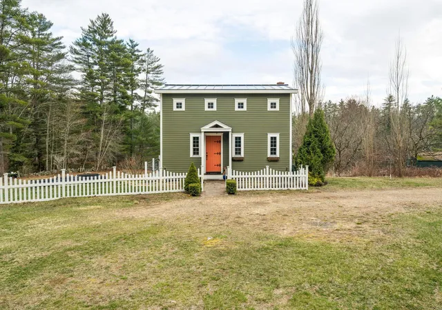 Homes for sale in New Durham, NH | 83 Birch Hill Rd, New Durham, NH 03855 | MLS# 5083575