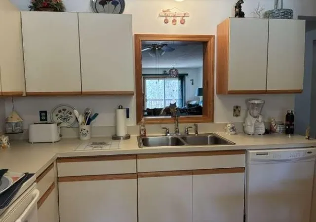 Homes for sale in Lincoln, NH | 11 Hummingbird Rd #6, Lincoln, NH 03251 | MLS# 5083610