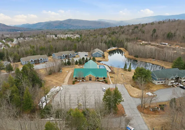 37th image of 10 Mountain Brook Cir #1, Lincoln, NH 03251 | MLS# 5083624