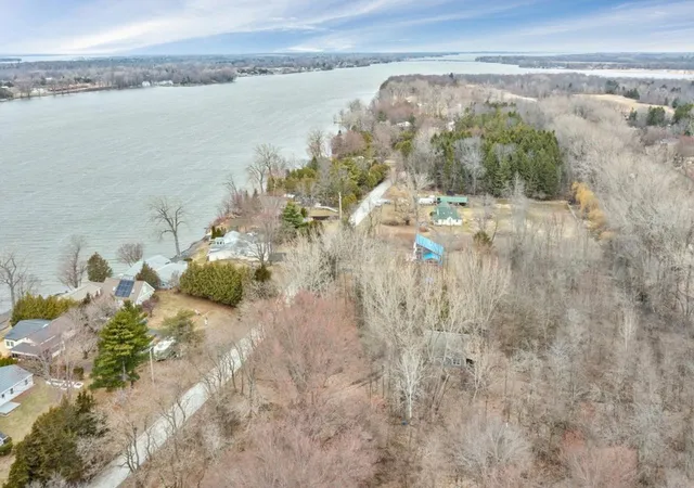 4th image of 1255 Blockhouse Point Rd, North Hero, VT 05474 | MLS# 5083667