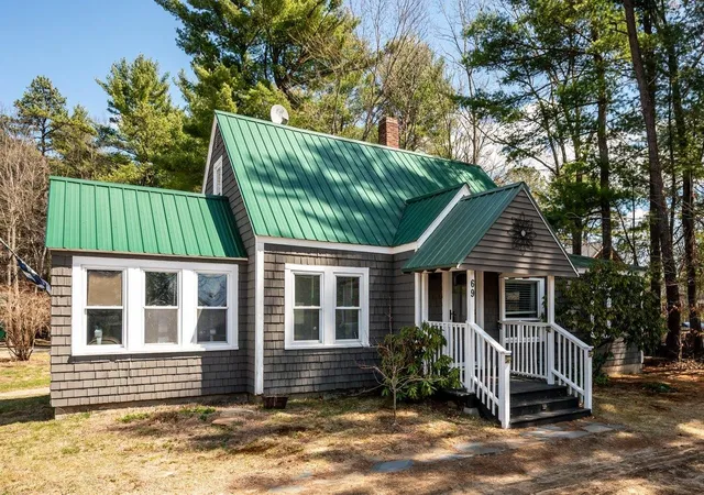 2nd image of 69 Chestnut Hill Rd, Rochester, NH 03867 | MLS# 5083694