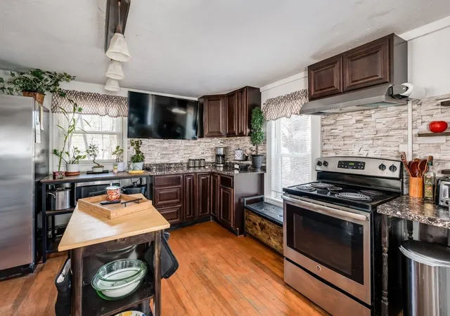 4th image of 69 Chestnut Hill Rd, Rochester, NH 03867 | MLS# 5083694