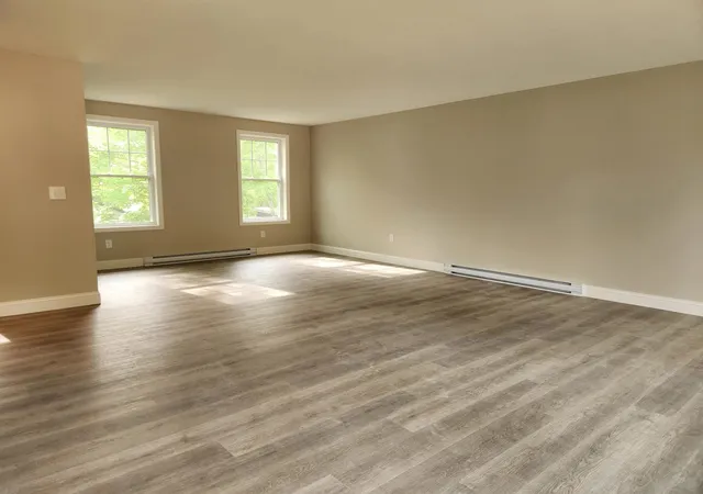 5th image of 10 Phyllis Ave, Raymond, NH 03077 | MLS# 5083698