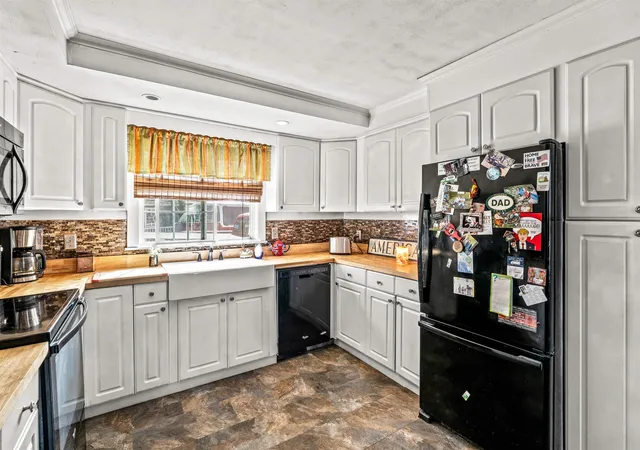 4th image of 1 Border St, Milford, NH 03055 | MLS# 5083723