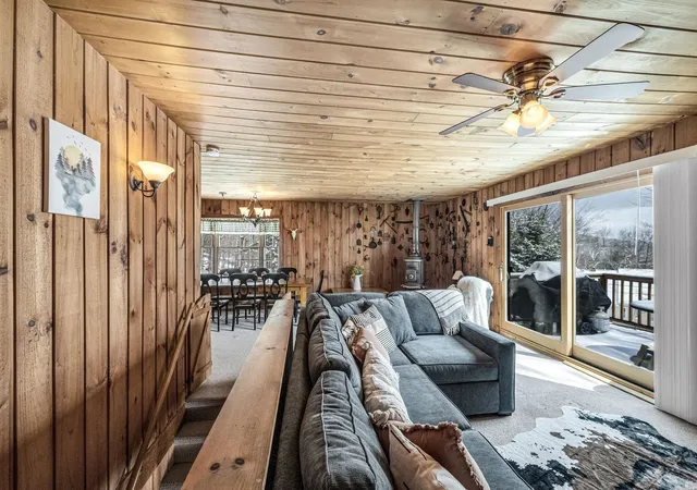 Photo 1 of Single family home for sale at 44 Howes Loop, Wilmington, VT 05363 | MLS# 5083753 | Listing updated on 2026-07-10
