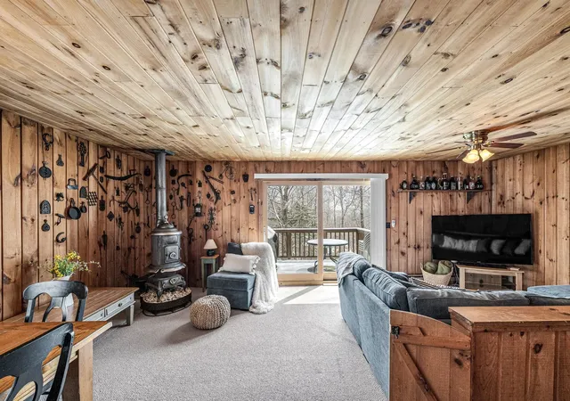 Photo 4 of Single family home for sale at 44 Howes Loop, Wilmington, VT 05363 | MLS# 5083753 | Listing updated on 2026-07-10