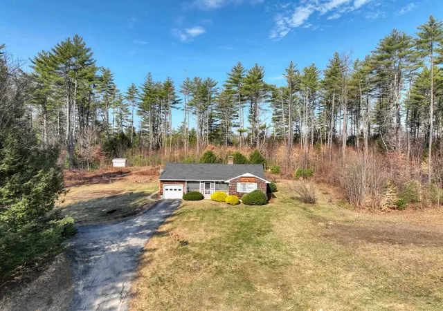 4th image of 262 Concord St, Antrim, NH 03440 | MLS# 5083793
