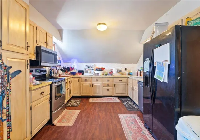 3rd image of 374 Lake Rd, Saint Albans, VT 05478 | MLS# 5083964