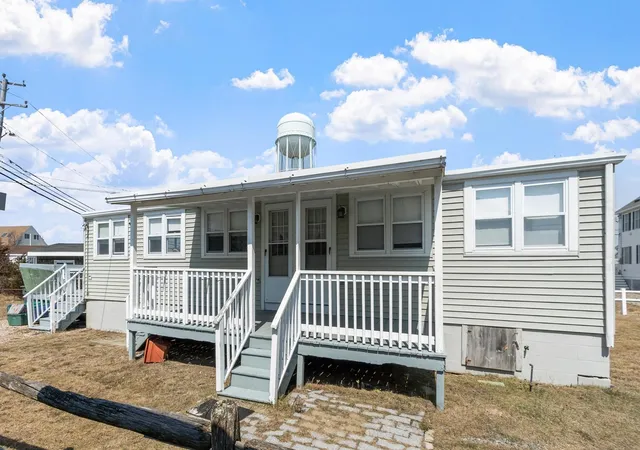 Homes for sale in Hampton, NH | 56 Nudd Ave, Hampton, NH 03842 | MLS# 5084128