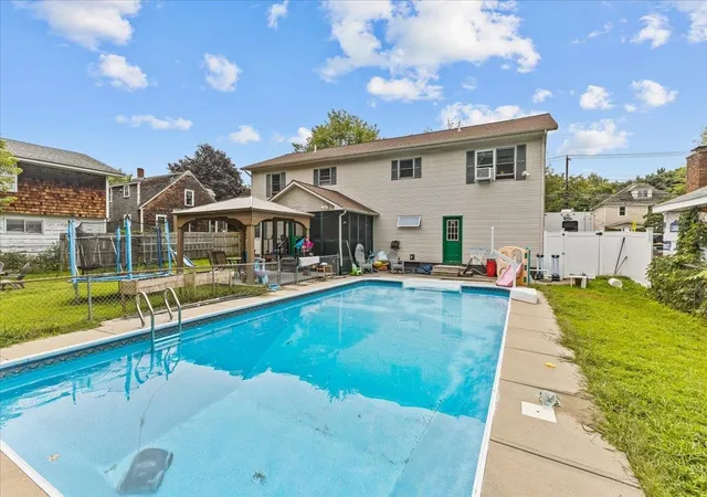 3rd image of 330 Flynn Ave, Burlington, VT 05401 | MLS# 5084170