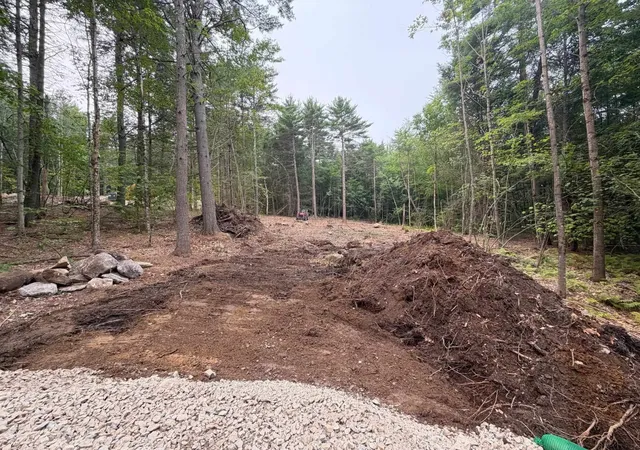 2nd image of 00 Winnipesaukee Dr, Wolfeboro, NH 03894 | MLS# 5084218