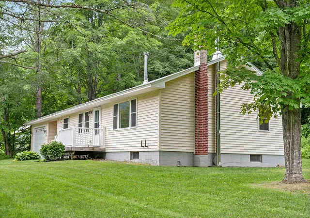 Homes for sale in Rochester, VT | 919 Vt Route 100 South, Rochester, VT 05767 | MLS# 5084261