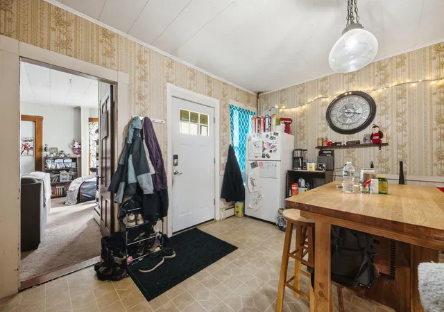 Homes for sale in Haverhill, NH | 39 Highland St, Haverhill, NH 03785 | MLS# 5084279