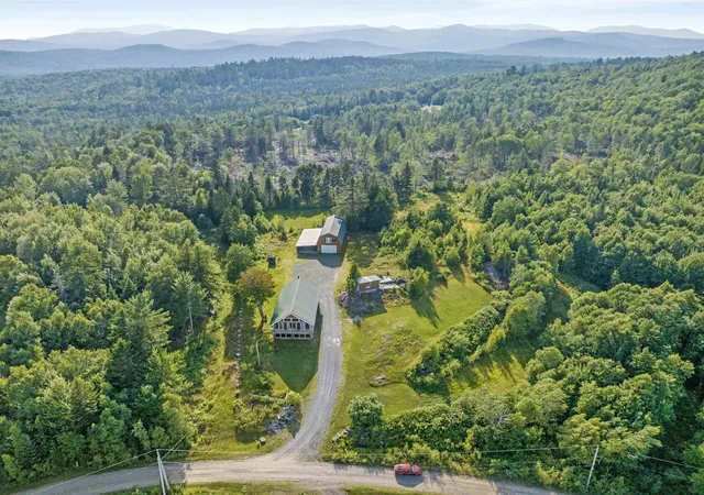 Homes for sale in Errol, NH | 107 Lakeview Dr, Errol, NH 03579 | MLS# 5084287