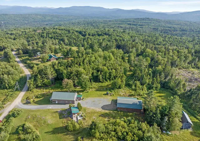 Homes for sale in Errol, NH | 107 Lakeview Dr, Errol, NH 03579 | MLS# 5084287
