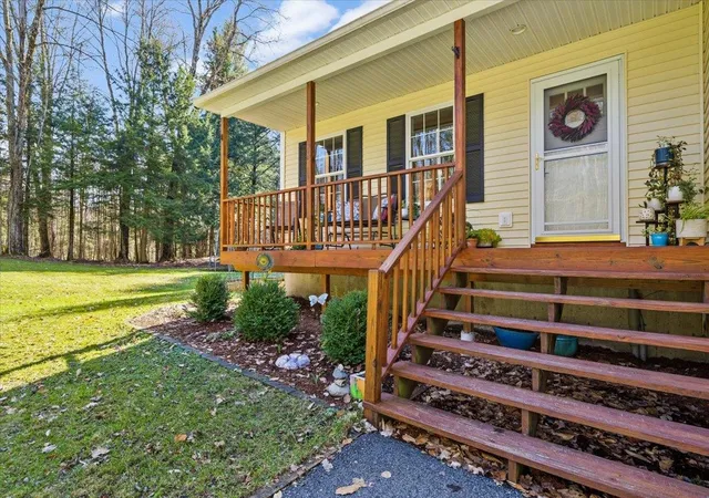 Photo 3 of Single family home for sale at 237 Hillside Ln, East Fairfield, VT 05448 | MLS# 5084318 | Listing updated on 2026-04-26
