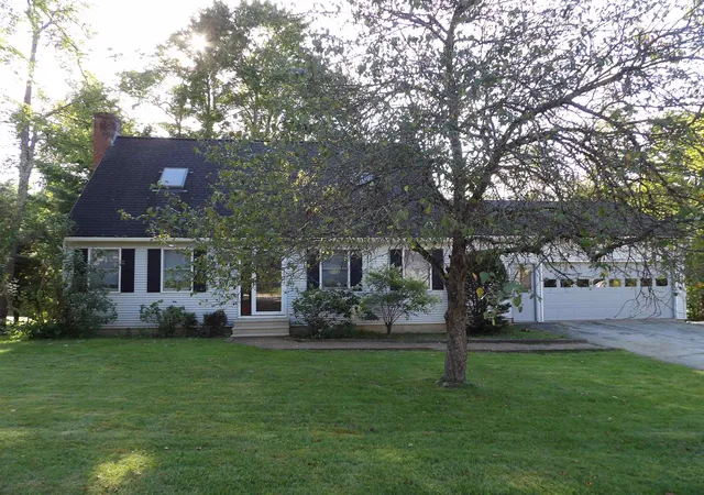 Photo 1 of Single family home for sale at 25 Laverne Dr, Rutland, VT 05701 | MLS# 5084322 | Listing updated on 2026-09-14