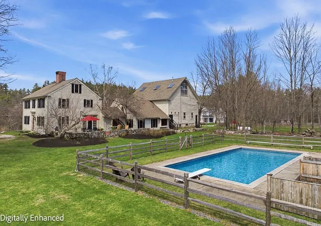 1st image of 5 Old Manchester Rd, Amherst, NH 03031 | MLS# 5084491